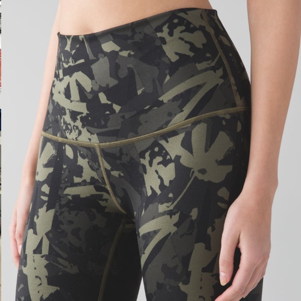 Lululemon Wunder Under Pant (Hi-Rise) Pop Cut Fatigue Green Black in Size 6.